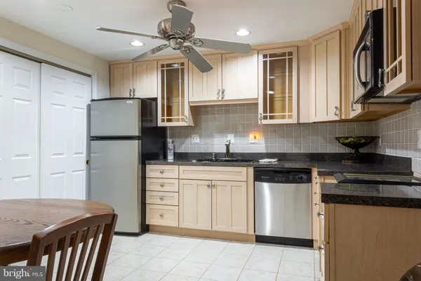 $2,000 | 4705 Rippling Pond Drive, Fairfax, VA 22033