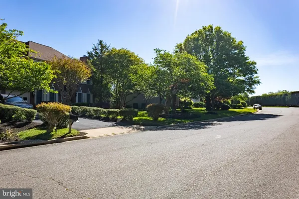 $2,000 | 4705 Rippling Pond Drive, Fairfax, VA 22033