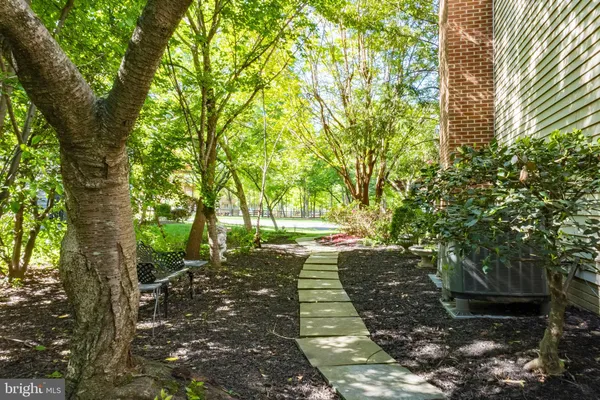 $2,000 | 4705 Rippling Pond Drive, Fairfax, VA 22033
