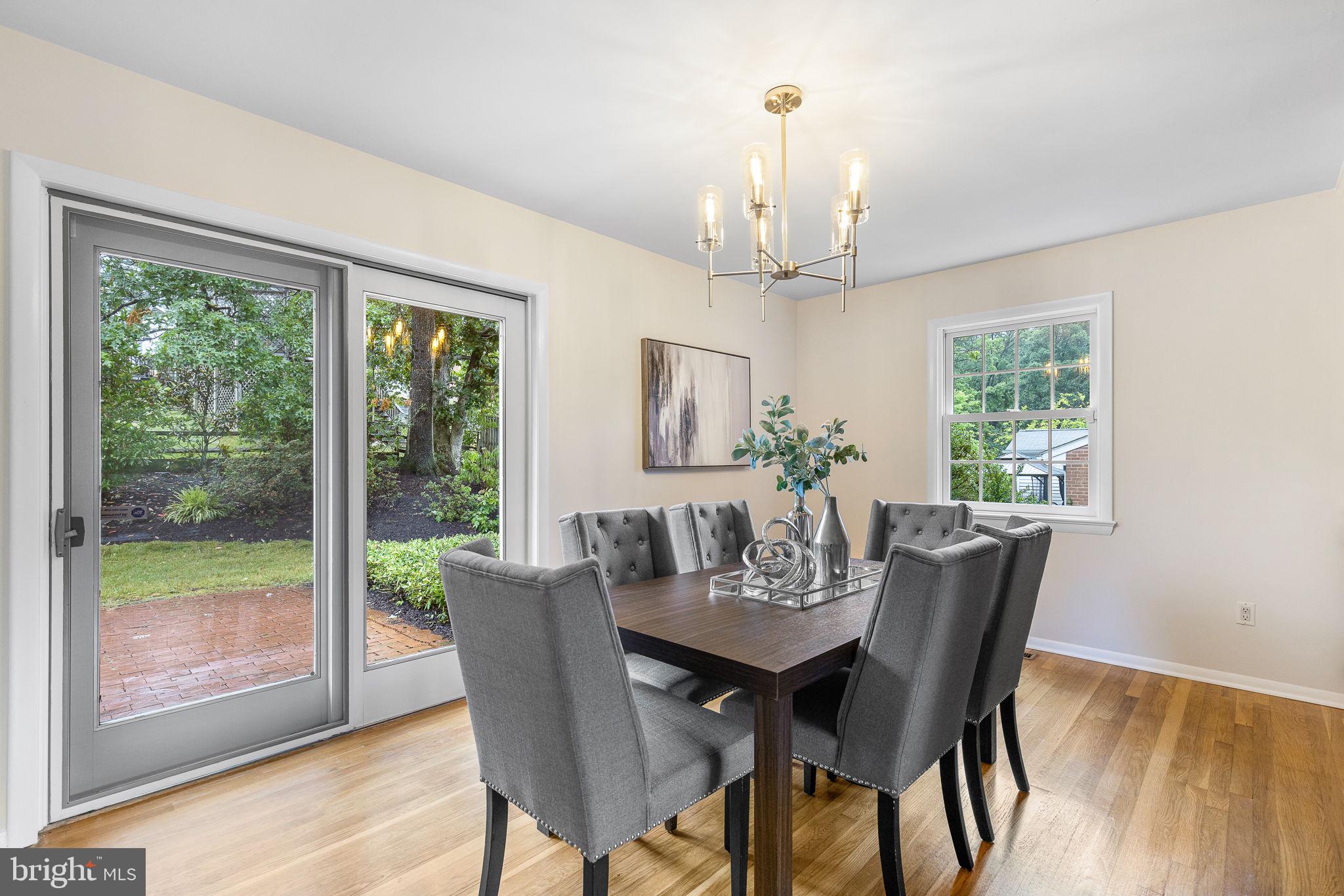7809 Greeley Boulevard Springfield, VA 22152 - Photo 3 of 52 Dining room w built-ins and sliders to patio!