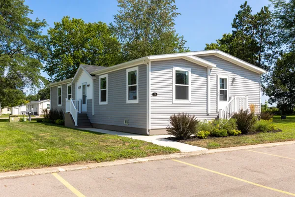 $99,900 | 714 Mill Street, Unit 14, Leslie, MI 49251