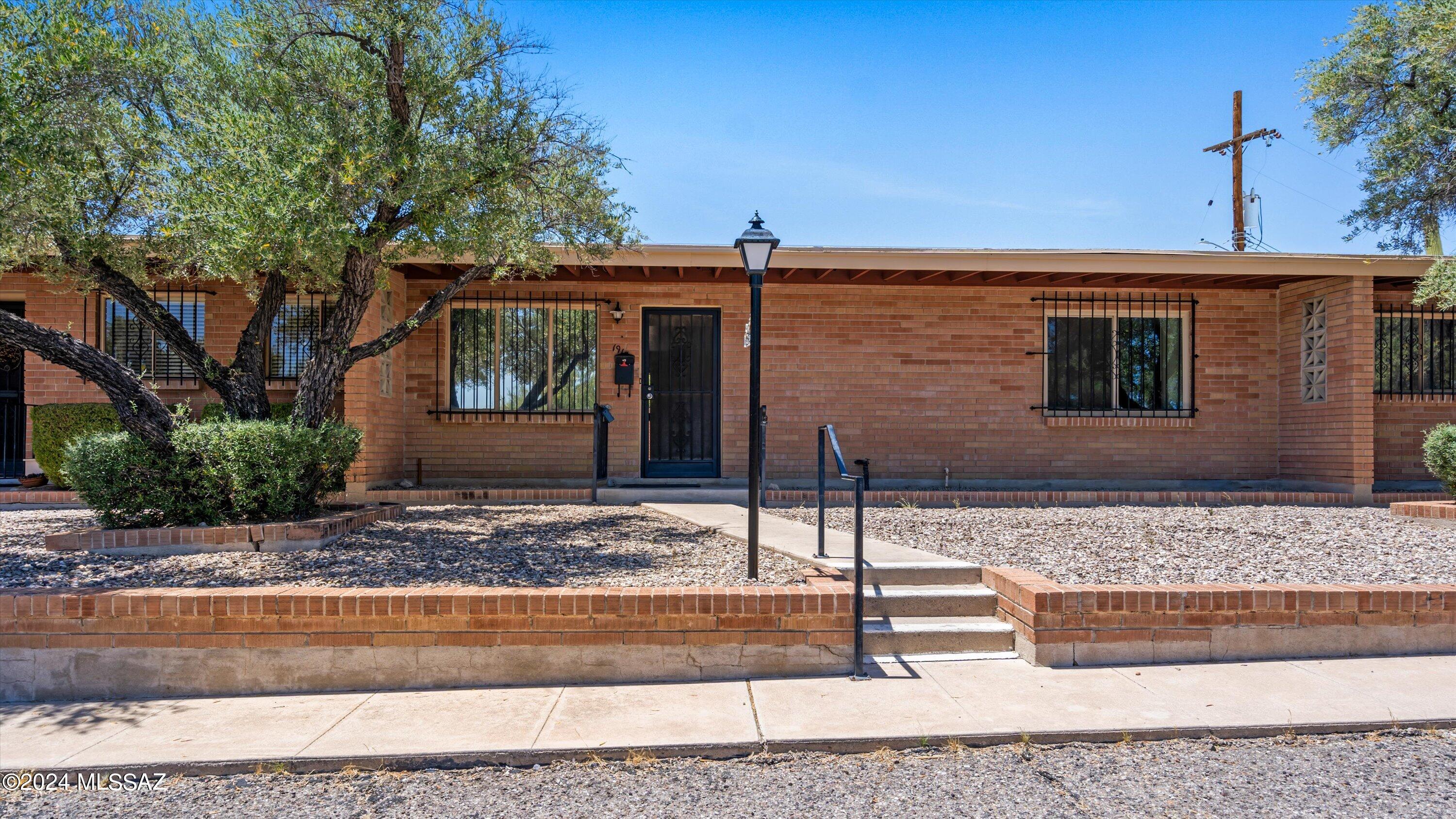 1918 West Anklam Road Tucson, AZ 85745 - Photo 3 of 30 Gallery Image 3