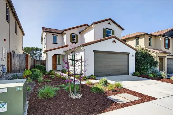 $799,800 | 408 Tanoak Street, Hollister, CA 95023