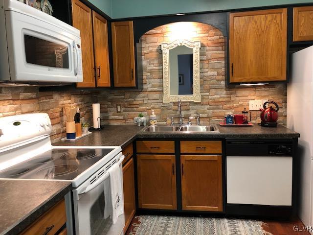 798 Briarstone Road Bethlehem, PA 18017 - Photo 11 of 45 Gallery Image 11