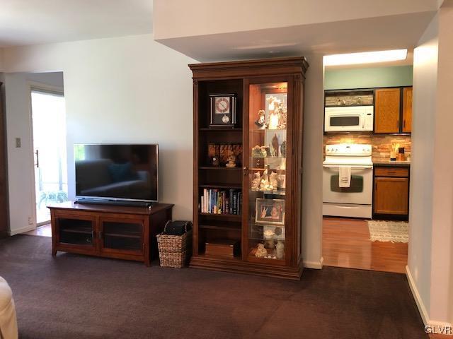 798 Briarstone Road Bethlehem, PA 18017 - Photo 9 of 45 Gallery Image 9