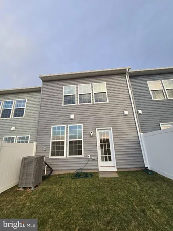 $1,850 | 616 Tracy Way, Martinsburg, WV 25403