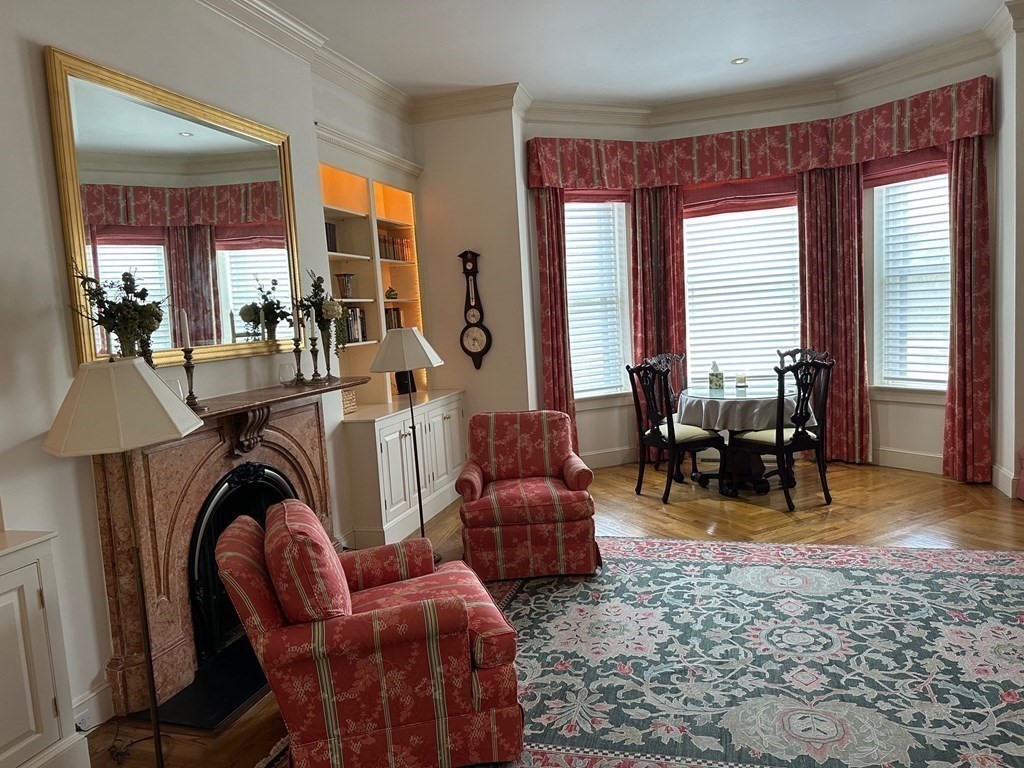 136 Beacon Street, Unit 3 Boston, MA 02116 - Photo 3 of 12