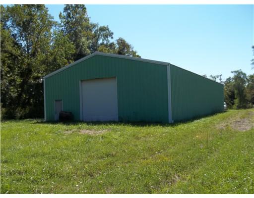 195 Hatfield Road Amity, PA 15311 - Photo 2 of 4 Exterior Back.