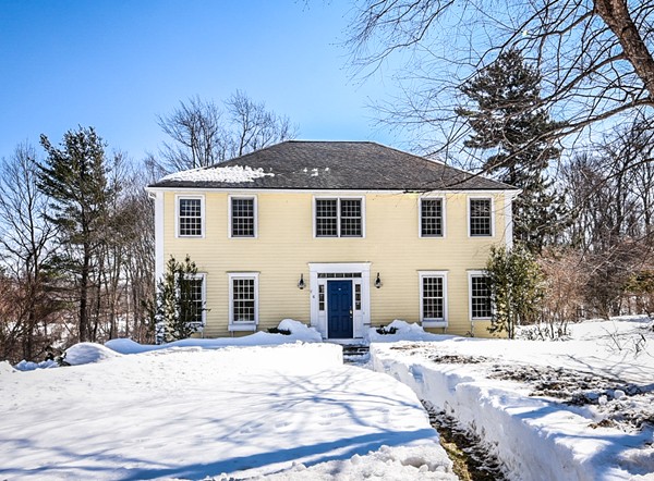 6 Carriage Hill Road Hopkinton, MA 01748 - Photo 1 of 23 Gallery Image 1
