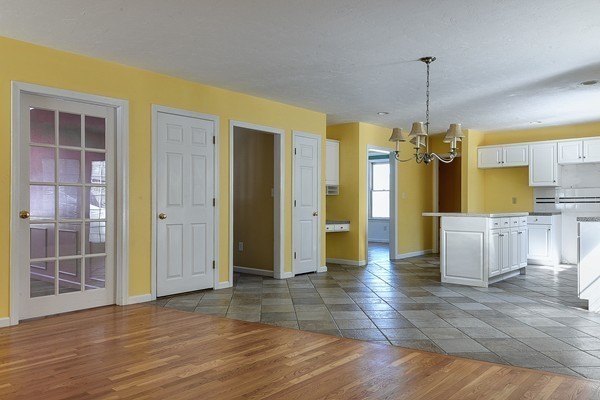 6 Carriage Hill Road Hopkinton, MA 01748 - Photo 5 of 23 Gallery Image 5