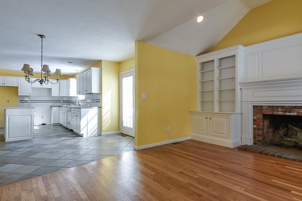 6 Carriage Hill Road Hopkinton, MA 01748 - Photo 7 of 23 Gallery Image 7