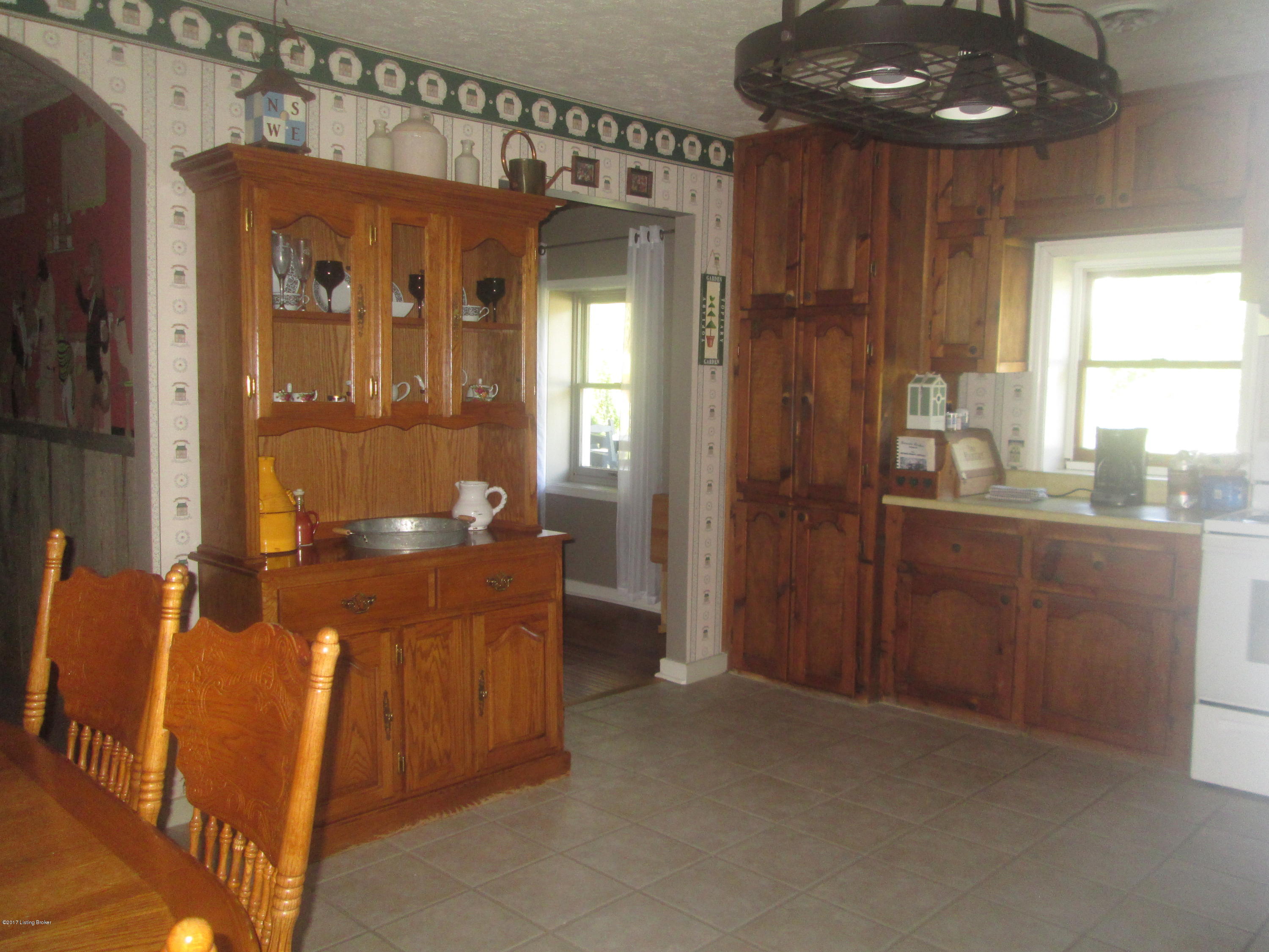 6111 Loretto Road Bardstown, KY 40004 - Photo 8 of 42 IMG_4175
