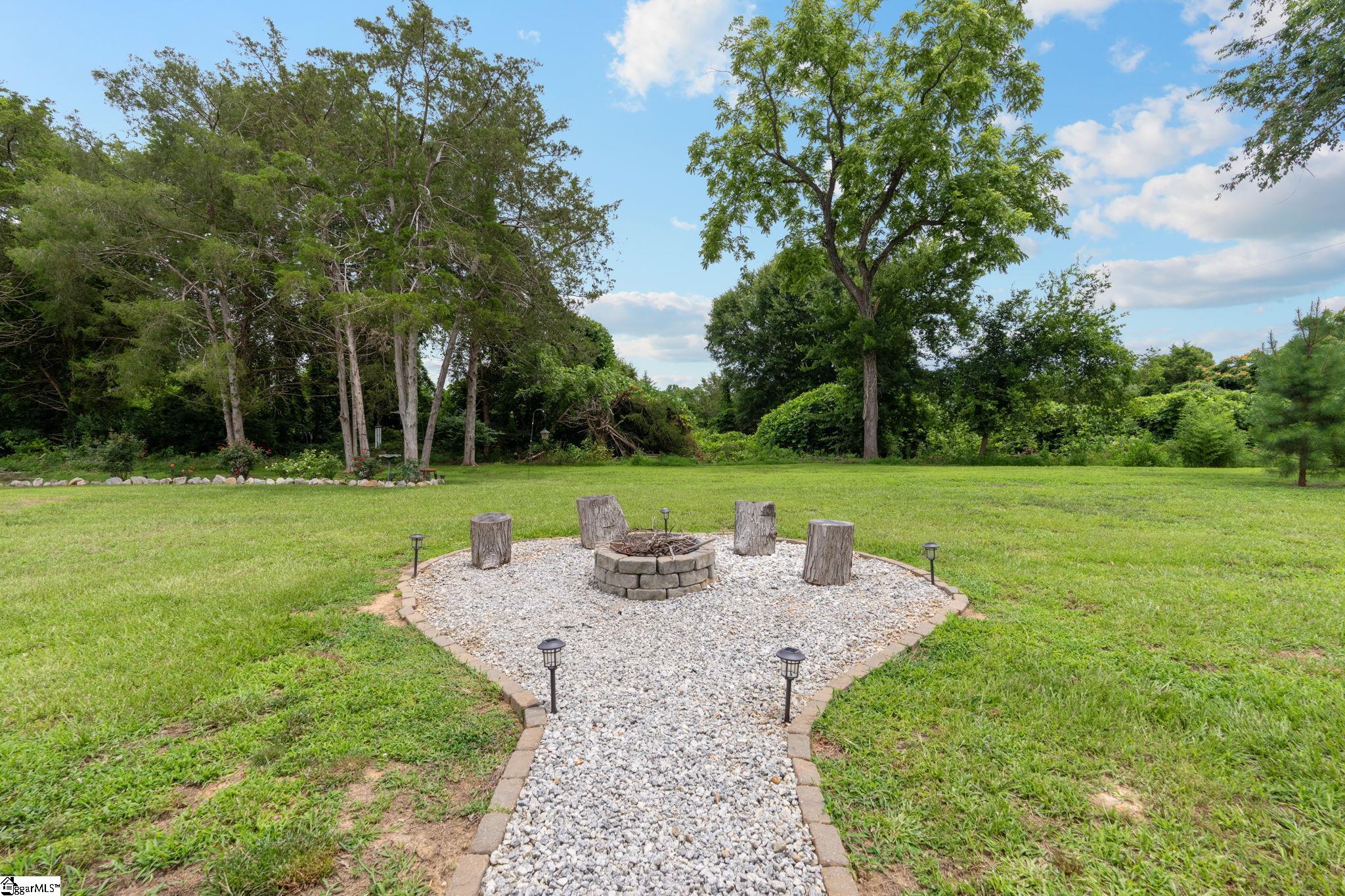 7607 Old Laurens Road Gray Court, SC 29645 - Photo 25 of 29