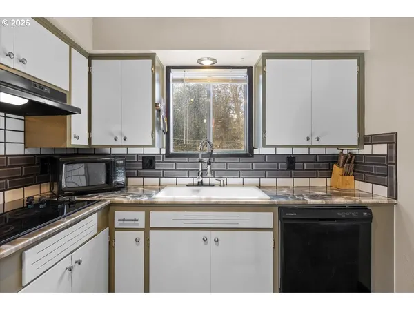 $429,000 | 1408 Siskiyou Boulevard, Medford, OR 97504