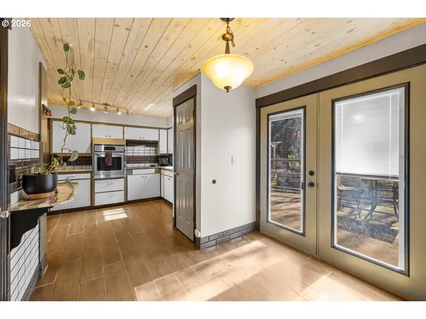 $429,000 | 1408 Siskiyou Boulevard, Medford, OR 97504