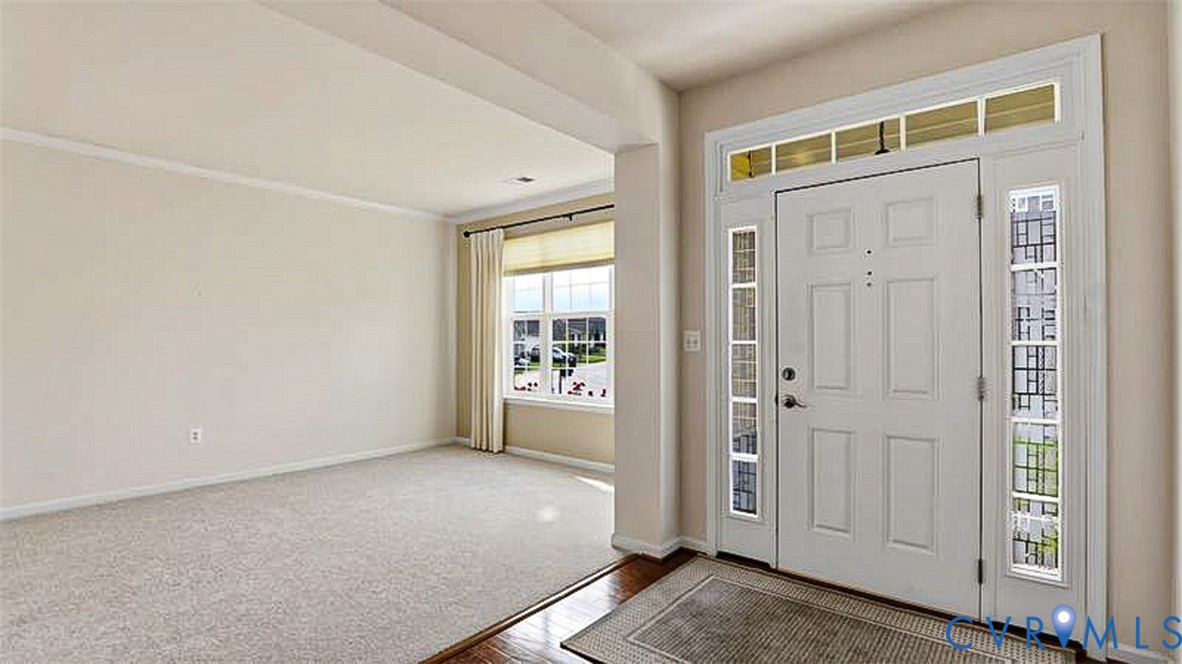 8348 East Lord Botetourt Loop New Kent, VA 23124 - Photo 5 of 54