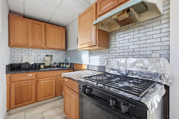 $799,000 | 8 Lowell Street, Worcester, MA 01603