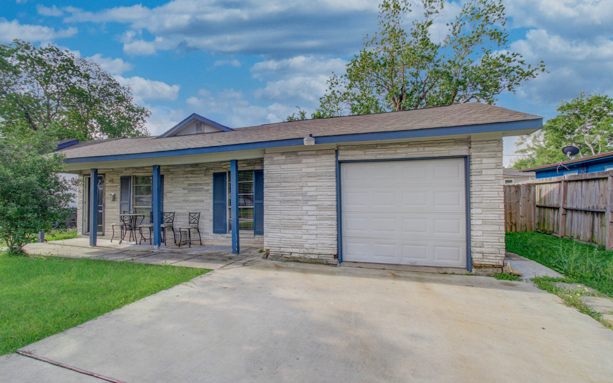 510 Roper Street Houston, TX 77034 - Photo 2 of 30