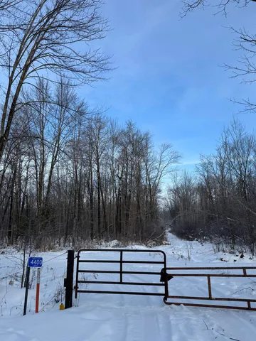 $1,250,000 | 4400 North Deer Lane, Mosinee, WI 54455