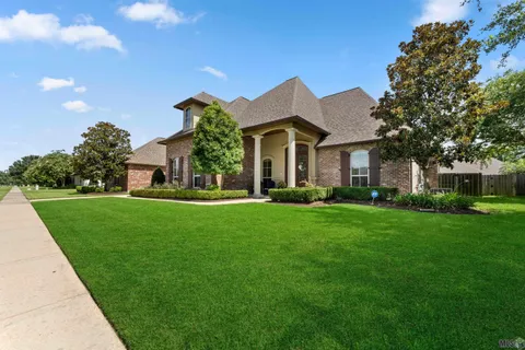 $560,000 | 36516 Oak Park Avenue, Prairieville, LA 70769