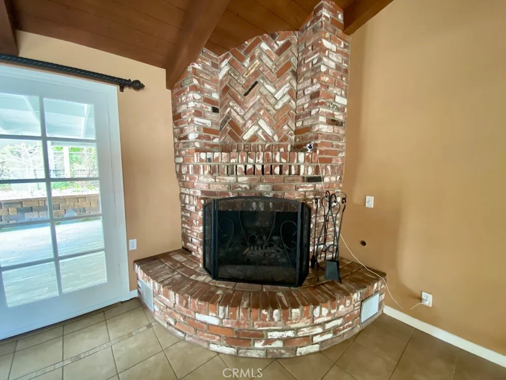 757 North Stage Coach Lane Fallbrook, CA 92028 - Photo 39 of 59 Wood Burning Fireplace