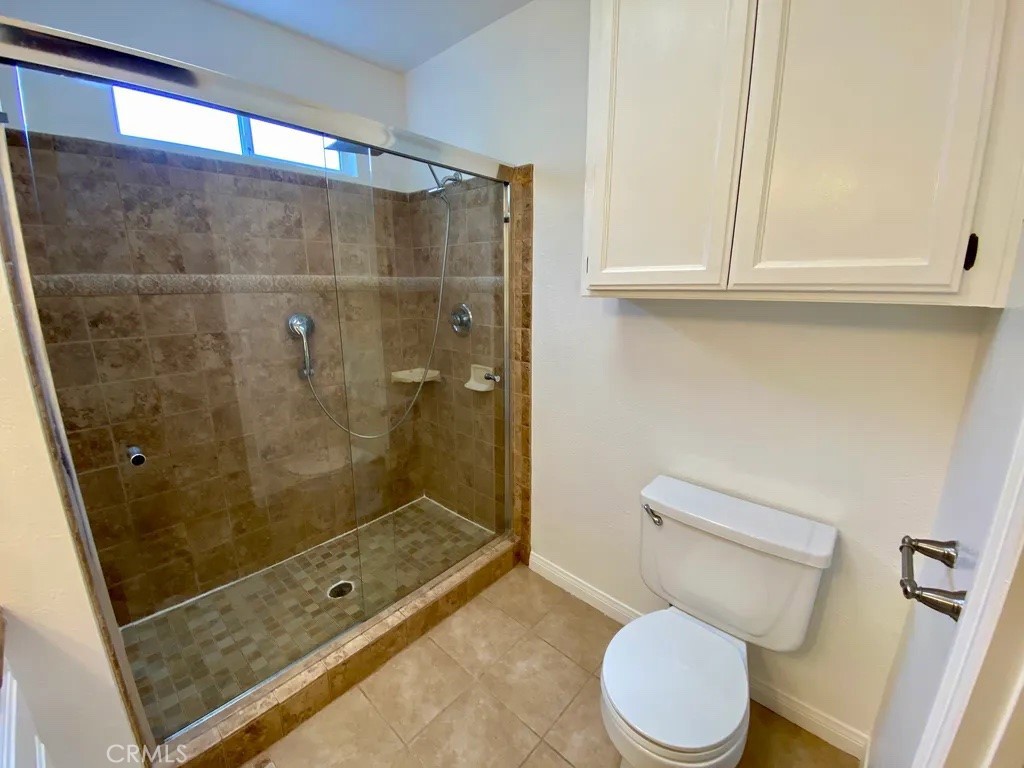 757 North Stage Coach Lane Fallbrook, CA 92028 - Photo 55 of 59 Primary Suite Bathroom