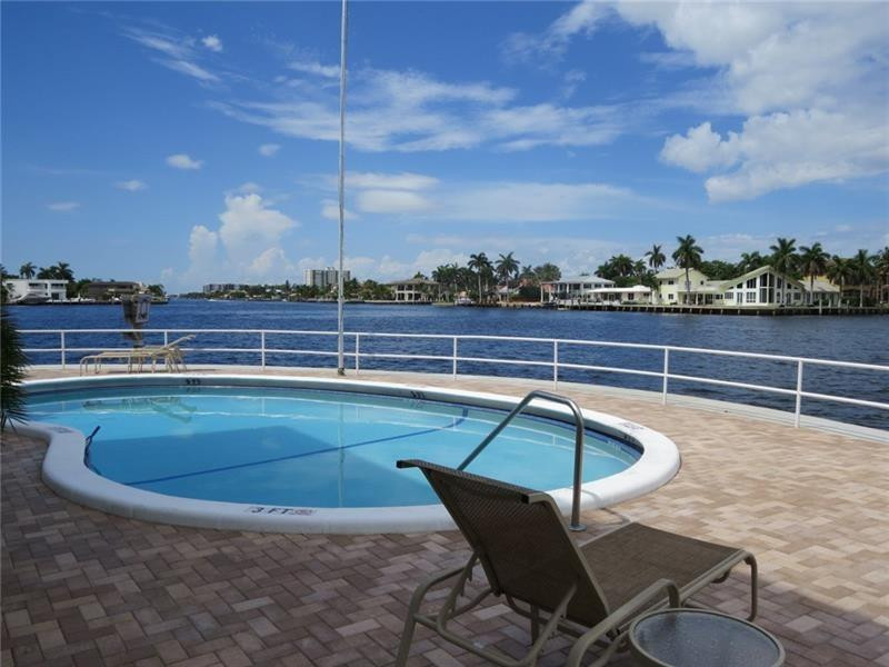 1201 South Riverside Drive, Unit 104 Pompano Beach, FL 33062 - Photo 9 of 30 Photo 9