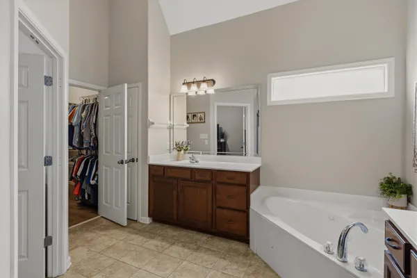 $442,900 | 4982 Grace View Lane, Bartlett, TN 38135