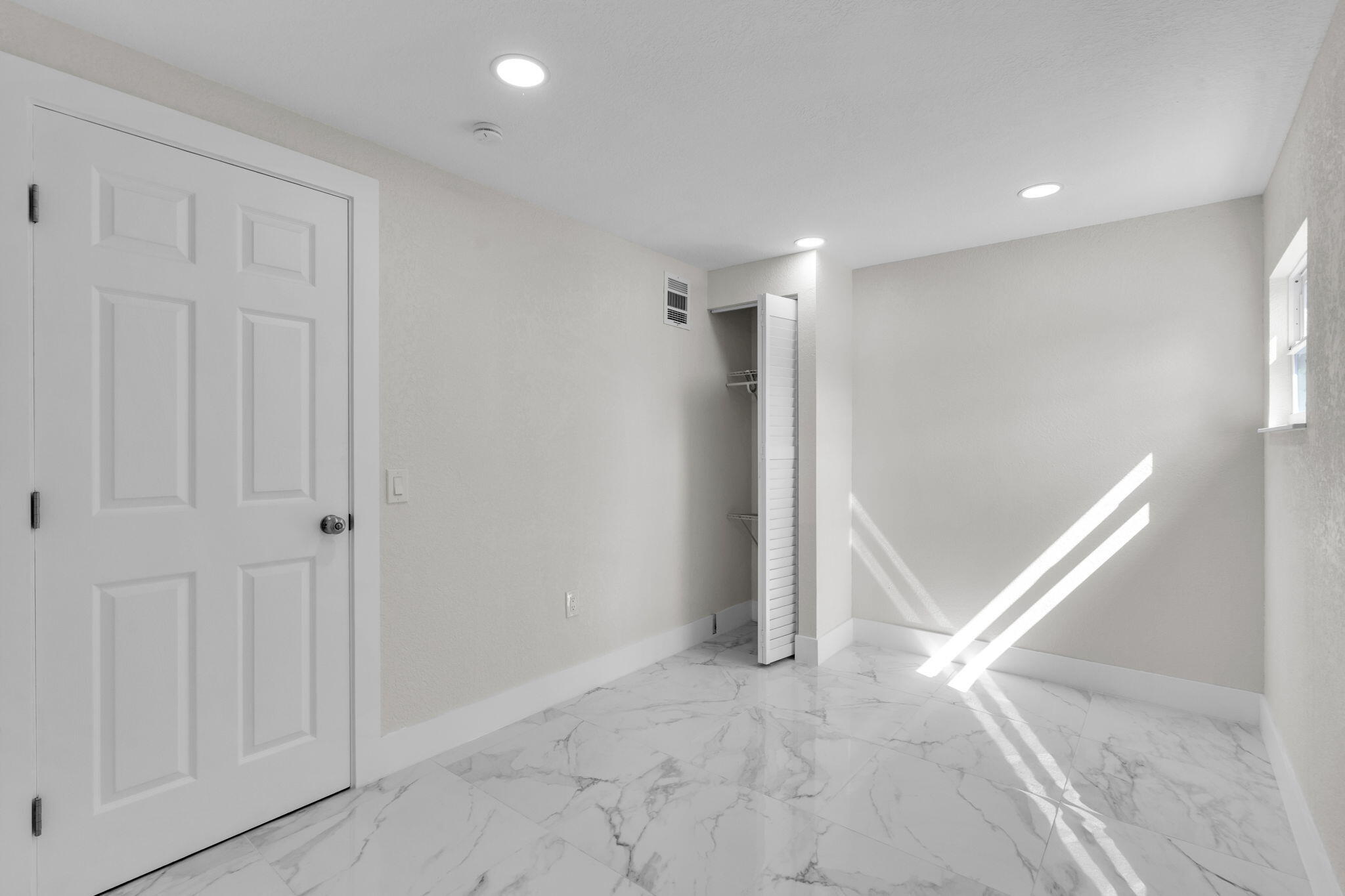 1206 South Ridge Road Lake Worth, FL 33462 - Photo 22 of 37 40-web-or-mls-DSC05895