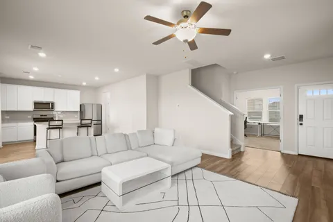 $2,250 | 14424 Heartland Drive, Manor, TX 78653