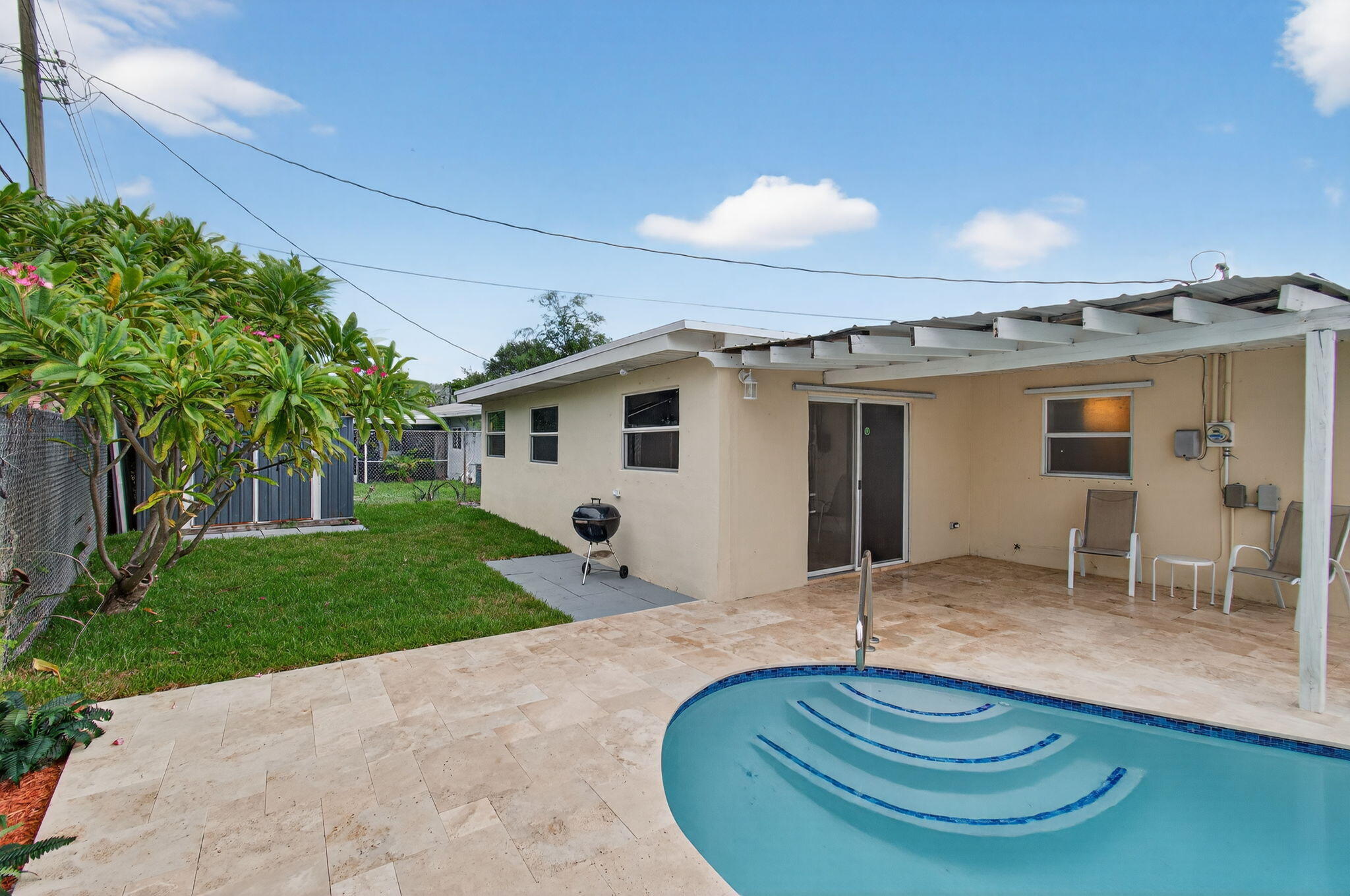 2841 Northeast 8th Terrace Pompano Beach, FL 33064 - Photo 49 of 65 54-web-or-mls-055_DSC_3590