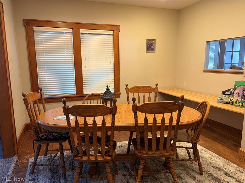 2031 Ridgewood Avenue Alliance, OH 44601 - Photo 5 of 22 Dining area