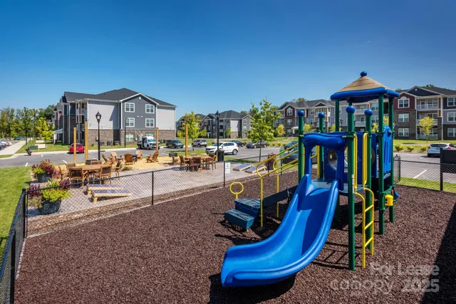 $1,550 | 12509 Crown Park Court, Unit B2, Charlotte, NC 28273