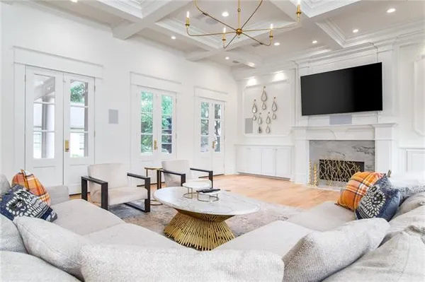 $1,200,000 | 2736 Georges Lane, Alexandria, LA 71301