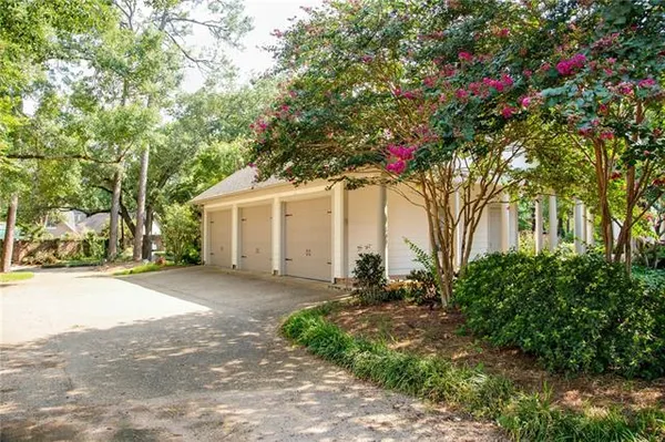 $1,200,000 | 2736 Georges Lane, Alexandria, LA 71301