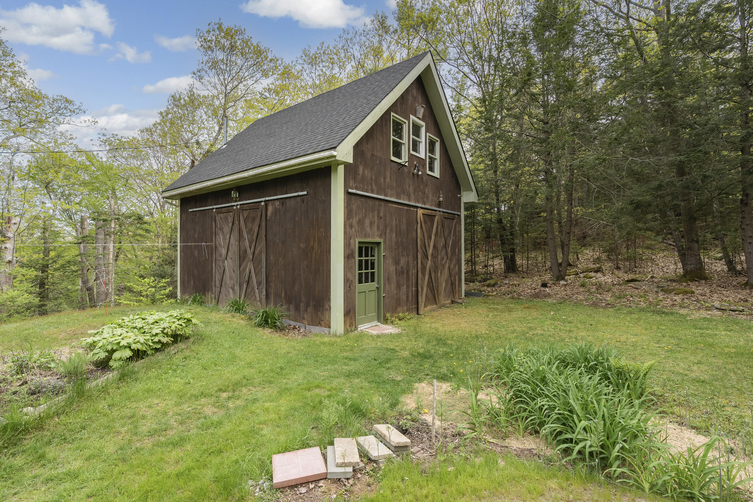 8 Carriage Road Freeport, ME 04032 - Photo 7 of 47 20_8carriage-6