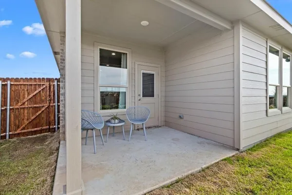 $2,350 | 8520 Little Acorn Drive, Fort Worth, TX 76179