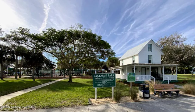 $325,000 | 165 Casseekee Trail, Melbourne Beach, FL 32951