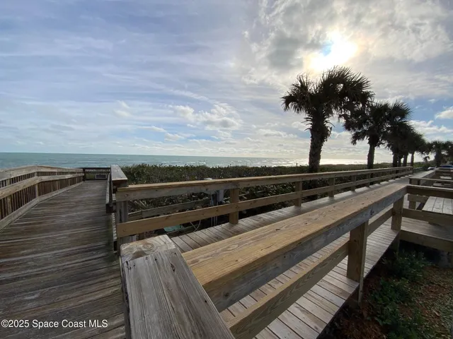 $325,000 | 165 Casseekee Trail, Melbourne Beach, FL 32951