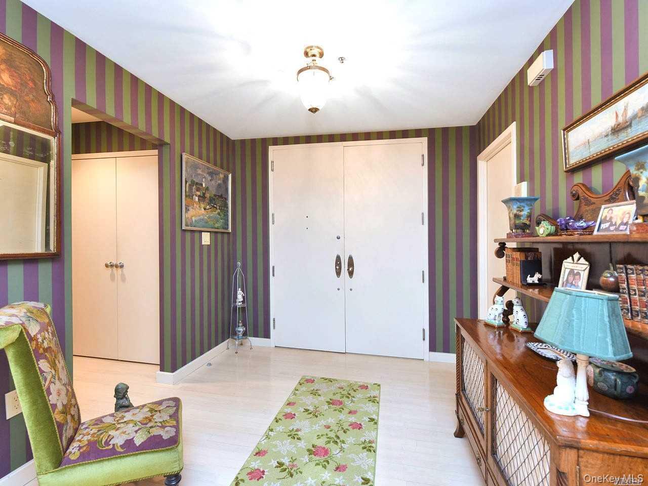 123 Middle Neck Road, Unit 3045 Great Neck, NY 11021 - Photo 2 of 20