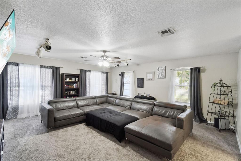 5381 Alligator Lake Road St. Cloud, FL 34772 - Photo 3 of 29