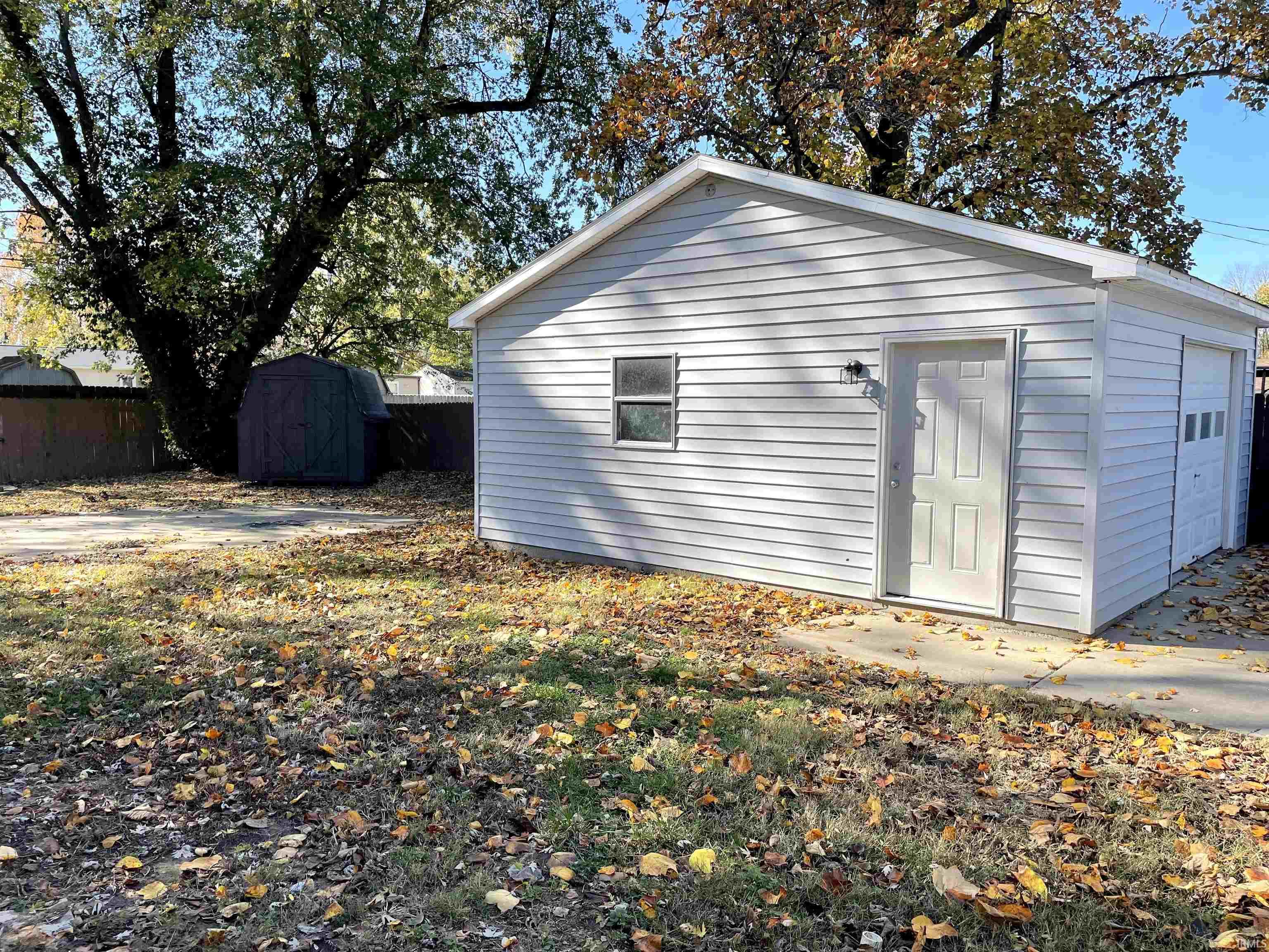 2113 Rheinhardt Avenue Evansville, IN 47714 - Photo 4 of 16