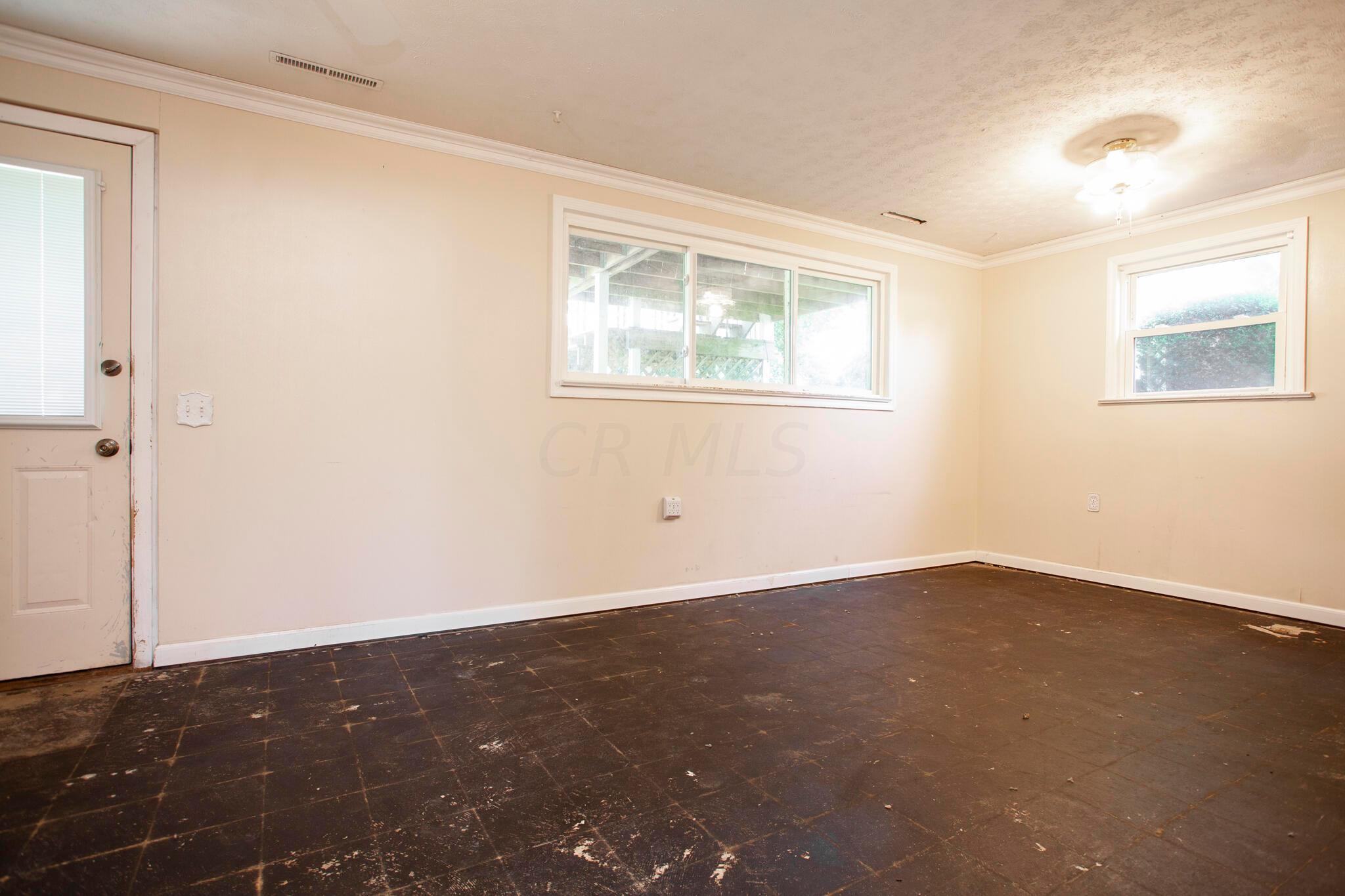 6388 Dalewood Road Columbus, OH 43229 - Photo 19 of 22 Finished Lower Level