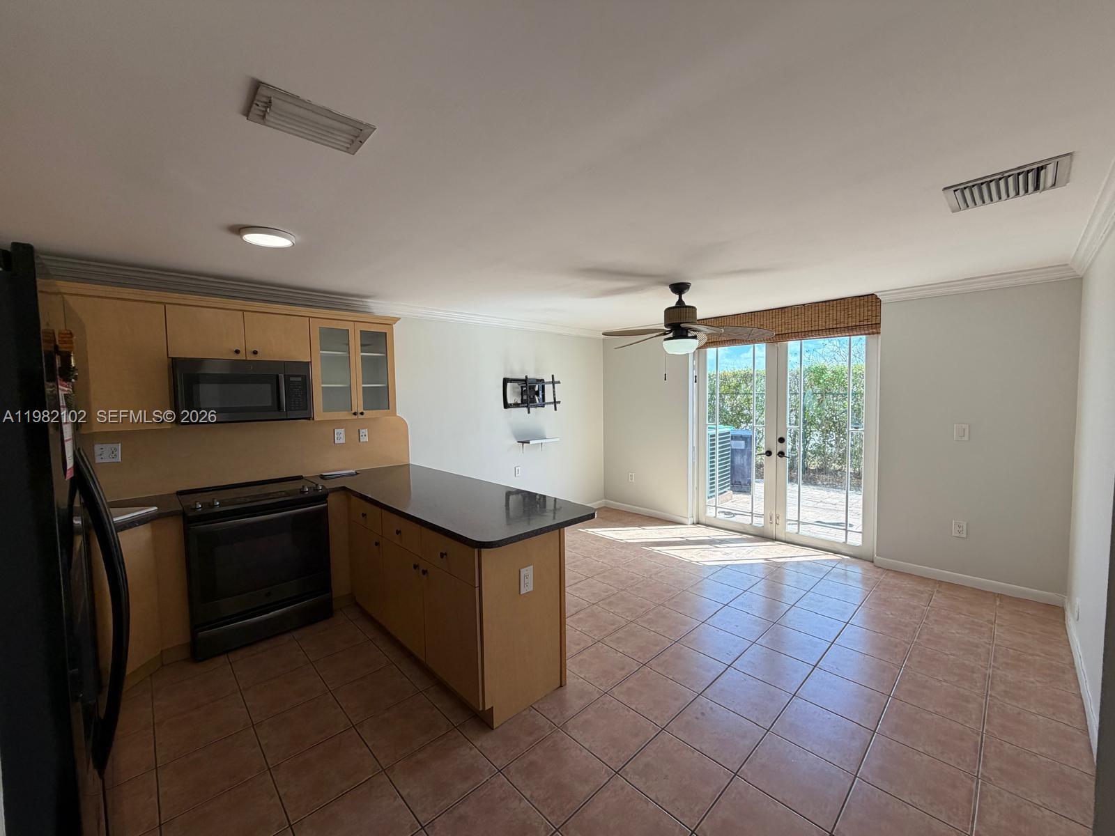 16060 Southwest 87th Terrace Miami, FL 33193 - Photo 12 of 40