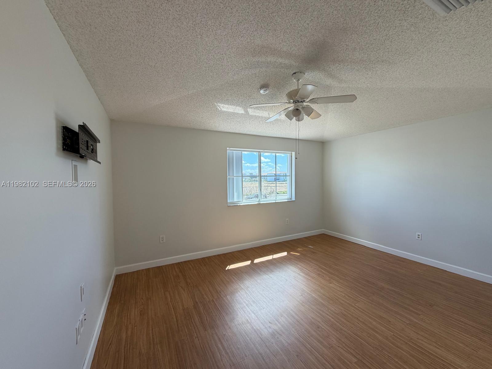 16060 Southwest 87th Terrace Miami, FL 33193 - Photo 30 of 40