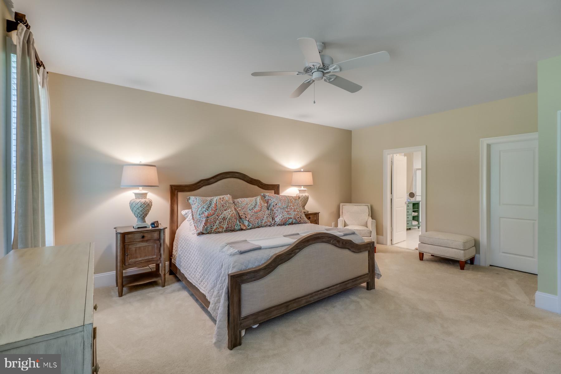 36490 Warwick Drive, Unit 14 Rehoboth Beach, DE 19971 - Photo 21 of 42 First level owner's suite