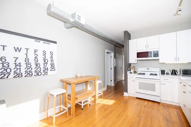 $349,000 | 1514 Elmwood Avenue, Unit 3, Evanston, IL 60201