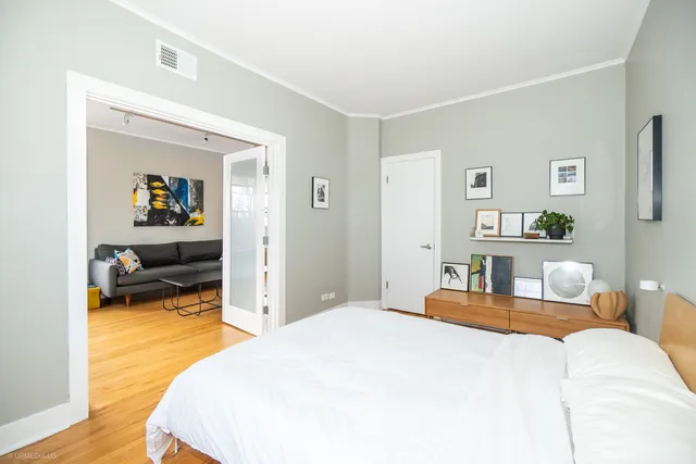 $349,000 | 1514 Elmwood Avenue, Unit 3, Evanston, IL 60201