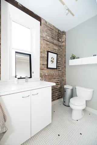 $349,000 | 1514 Elmwood Avenue, Unit 3, Evanston, IL 60201