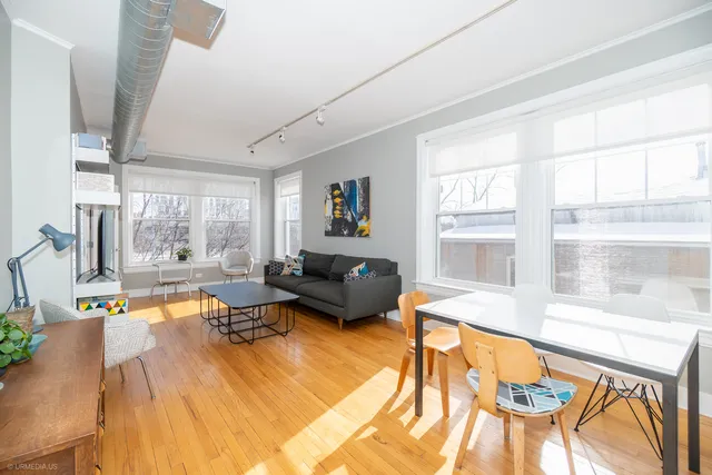 $349,000 | 1514 Elmwood Avenue, Unit 3, Evanston, IL 60201